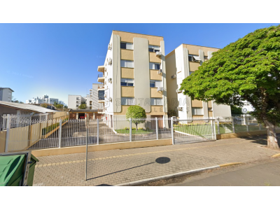 LOTE 001 - Apartamento n°303 do Edifício Vila Verena, localizado na Av. Senador Alberto Pasqualini n°361 na cidade de Santa Cruz do Sul/RS. Imóvel contendo hall de entrada, 3 dormitórios sendo 1 suíte, sala de estar/jantar com sacada, banheiro social, cozinha, com a área real privativa de 113,360m². Matriculado sob n°19.685 do CRI de Santa Cruz do Sul/RS.